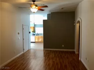 Photo #5: 2611690 Listing 