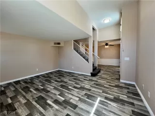 Photo #5: 2611703 Listing 