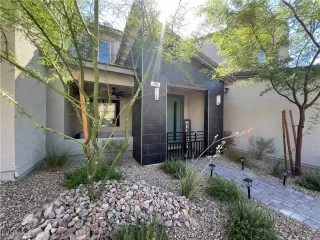 Photo #1: 2611707 Listing 