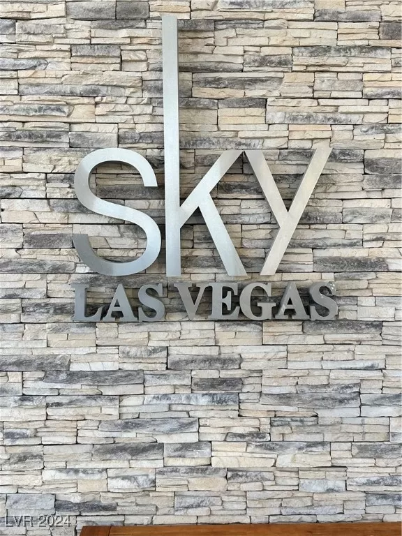 MLS: 2611770 Condo For Sale