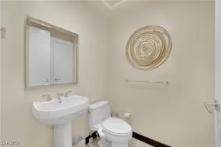 Photo #6: 2611770 Listing