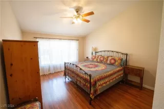 Photo #4: 2611771 Listing