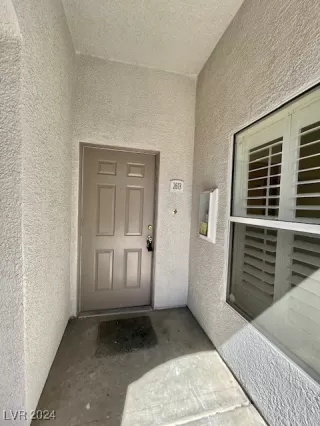 Photo #2: 2611781 Listing