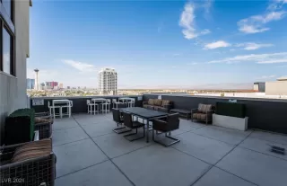 Photo #4: 2611787 Listing 