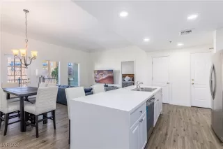 Photo #1: 2611790 Listing 