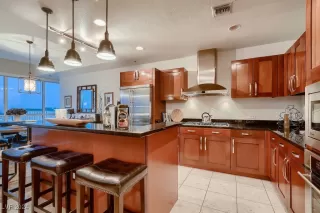 Photo #1: 2611793 Listing 