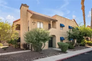 Photo #1: 2611811 Listing