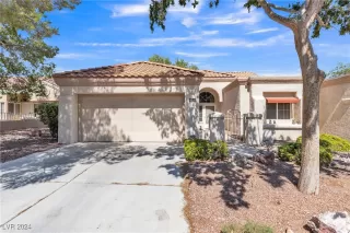 Photo #1: 2611852 Listing