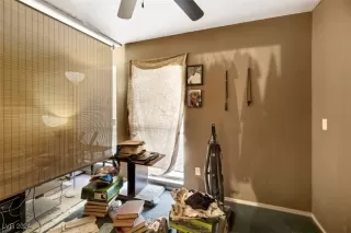 Photo #6: 2611884 Listing