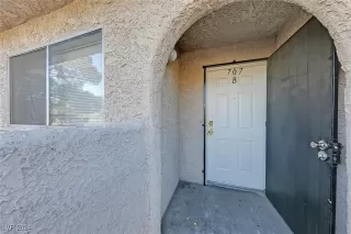 Photo #1: 2611905 Listing 