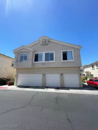 Photo #1: 2611911 Listing 