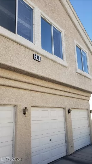 Photo #2: 2611911 Listing 