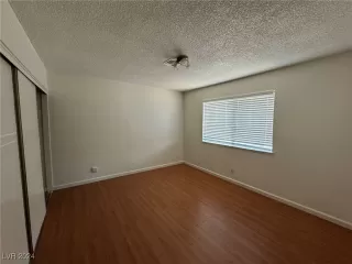 Photo #1: 2611920 Listing