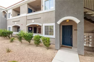 Photo #1: 2611929 Listing