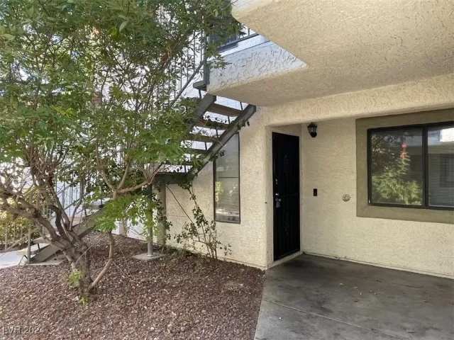 MLS: 2611934 Condo For Sale