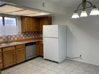 Photo #2: 2611934 Listing 