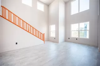 Photo #3: 2611939 Listing 