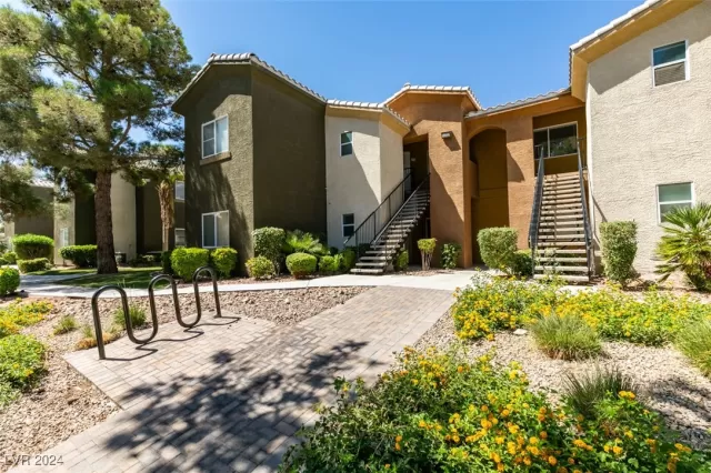 MLS: 2611957 Condo For Sale