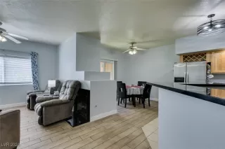 Photo #1: 2611957 Listing