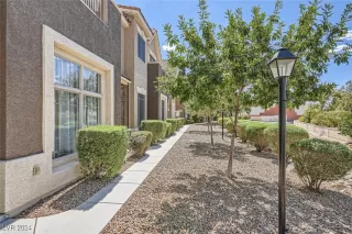 Photo #2: 2611966 Listing 