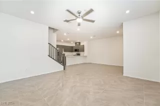 Photo #2: 2611972 Listing 