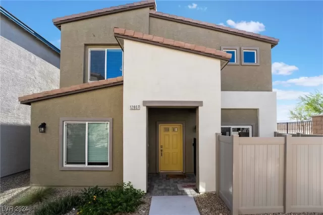 MLS: 2611975 Condo For Sale