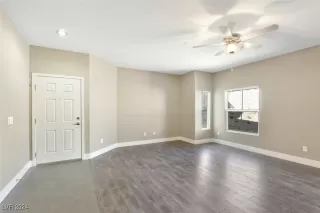 Photo #1: 2611978 Listing 