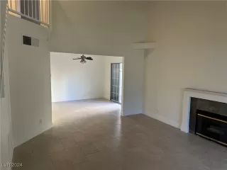 Photo #1: 2612007 Listing 