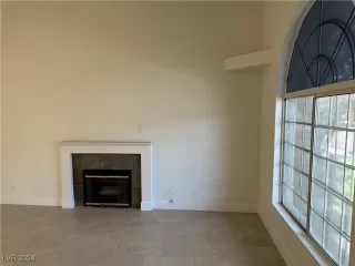 Photo #3: 2612007 Listing 