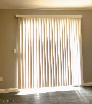 Photo #3: 2612017 Listing 