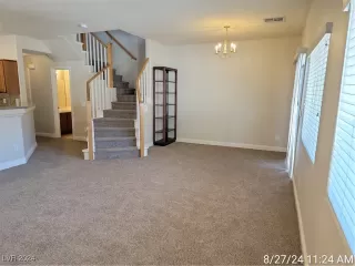 Photo #4: 2612020 Listing 