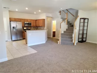 Photo #5: 2612020 Listing 