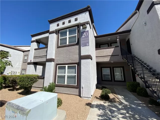 MLS: 2612034 Condo For Sale