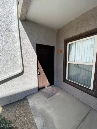 Photo #1: 2612034 Listing 