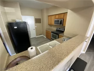 Photo #4: 2612034 Listing 