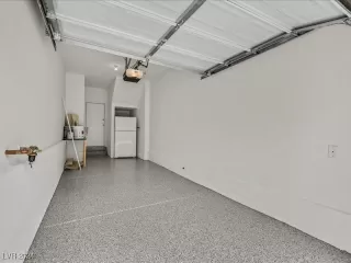 Photo #6: 2612075 Listing 