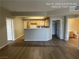 Photo #3: 2612087 Listing 