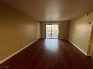 Photo #1: 2612093 Listing 