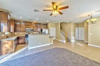 Photo #2: 2612168 Listing 