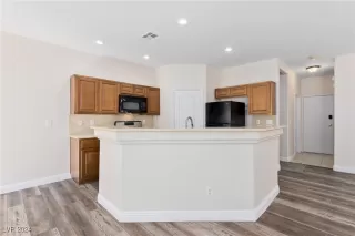 Photo #1: 2612184 Listing 