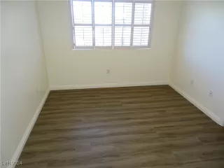 Photo #3: 2612202 Listing