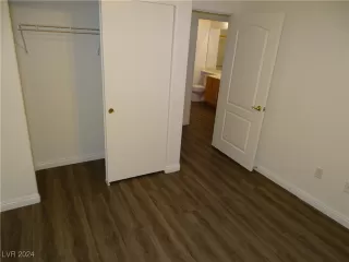 Photo #5: 2612202 Listing