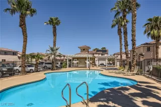 Photo #2: 2612204 Listing 