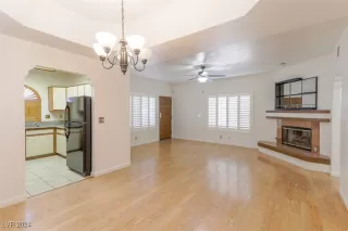 Photo #5: 2612214 Listing 