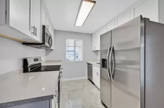 Photo #1: 2612223 Listing