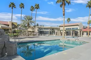 Photo #3: 2612223 Listing