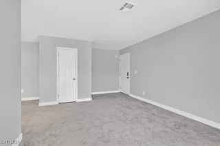 Photo #4: 2612223 Listing