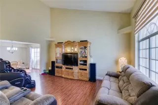 Photo #4: 2612224 Listing 