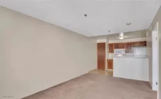 Photo #2: 2612253 Listing 