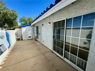 Photo #5: 2612293 Listing